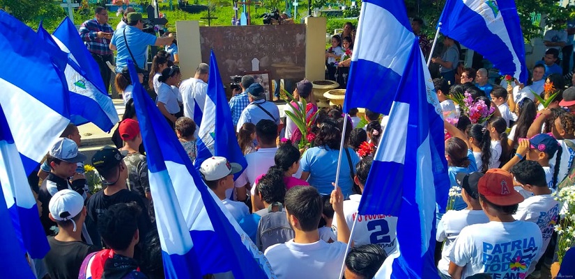 HOMENAJE